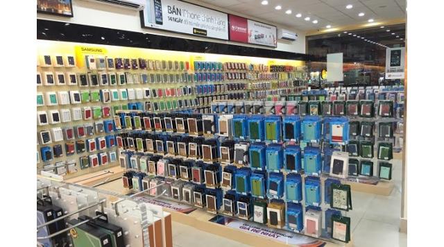 Cửa hàng bán phụ kiện điện thoại nên dùng kệ và giá treo như thế nào?